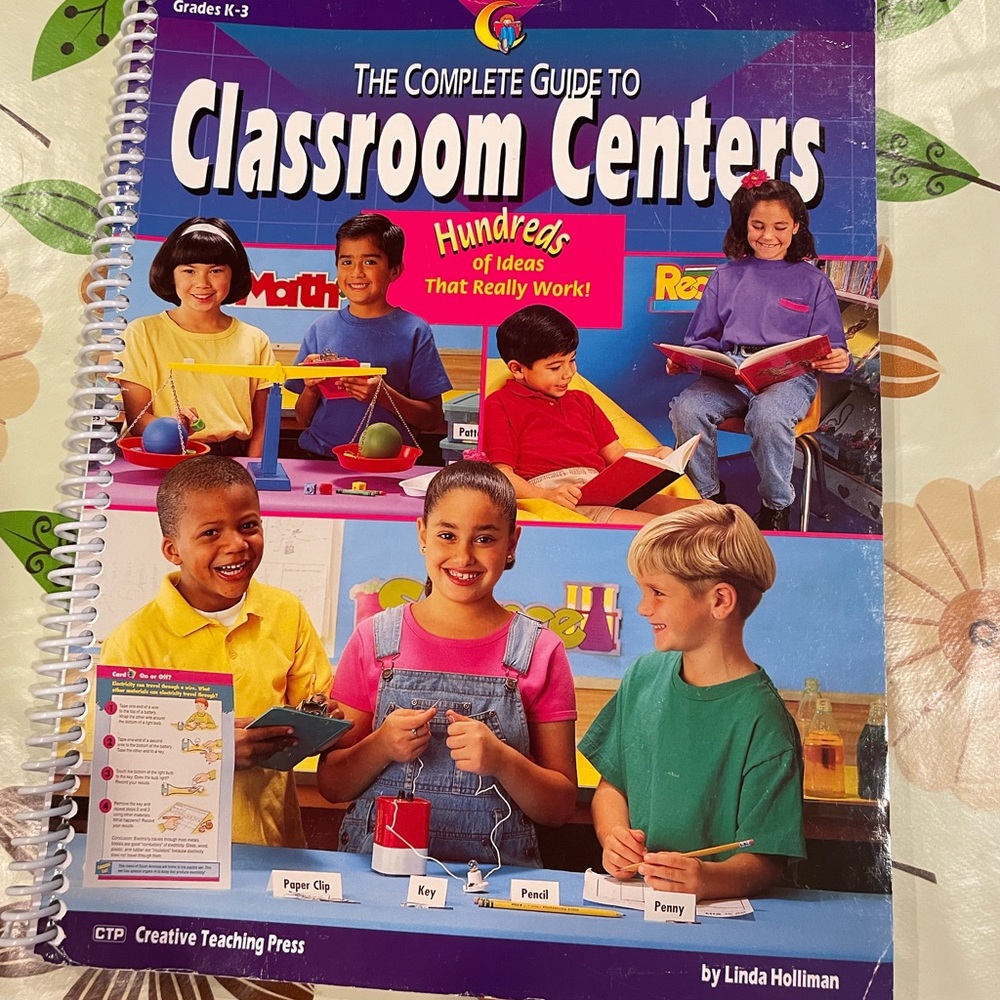 Teacher Resource: The Complete Guide to Classroom Centers